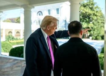 President Donald Trump hosts a bilateral lunch meeting with Ukrainian President Volodymyr Zelenskyy, October 17, 2025, Photo: The White House