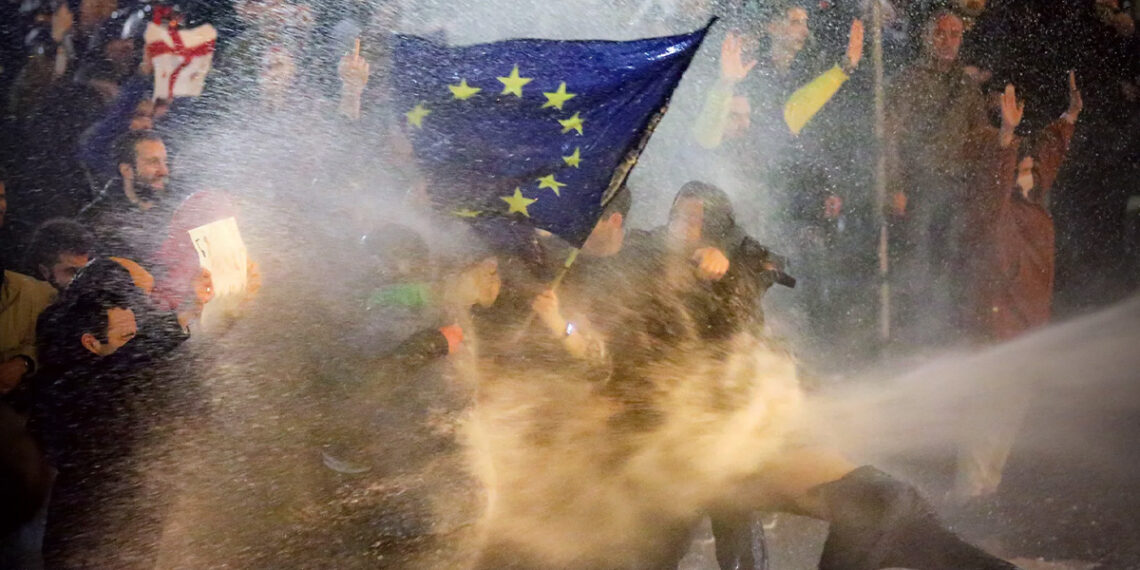 „მეგობარი აქტი“, „ქიმიური იარაღის“ შესაძლო გამოყენების მოკვლევა — ინტერვიუ კონგრესმენ უილსონთან 1 „მეგობარი აქტი“, „ქიმიური იარაღის“ შესაძლო გამოყენების მოკვლევა — ინტერვიუ კონგრესმენ უილსონთან – Independence Avenue Media