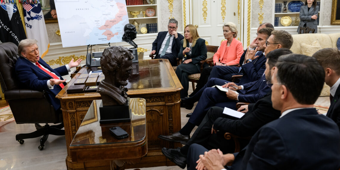 Dead Ends, Divided Allies: A US Military Expert on the Ukraine Peace Talks 1 President Donald Trump meets with U.K. Prime Minister Keir Starmer, Italian Prime Minister Giorgia Meloni, European Commission President Ursula von der Leyen, German Chancellor Friedrich Merz, French President Emmanuel Macron, Finnish President Alexander Stubb, Ukrainian President Volodymyr Zelenskyy, and NATO Secretary General Mark Rutte after his call with Russian President Vladimir Putin, Monday, August 18, 2025, in the Oval Office. (Official White House Photo by Daniel Torok)